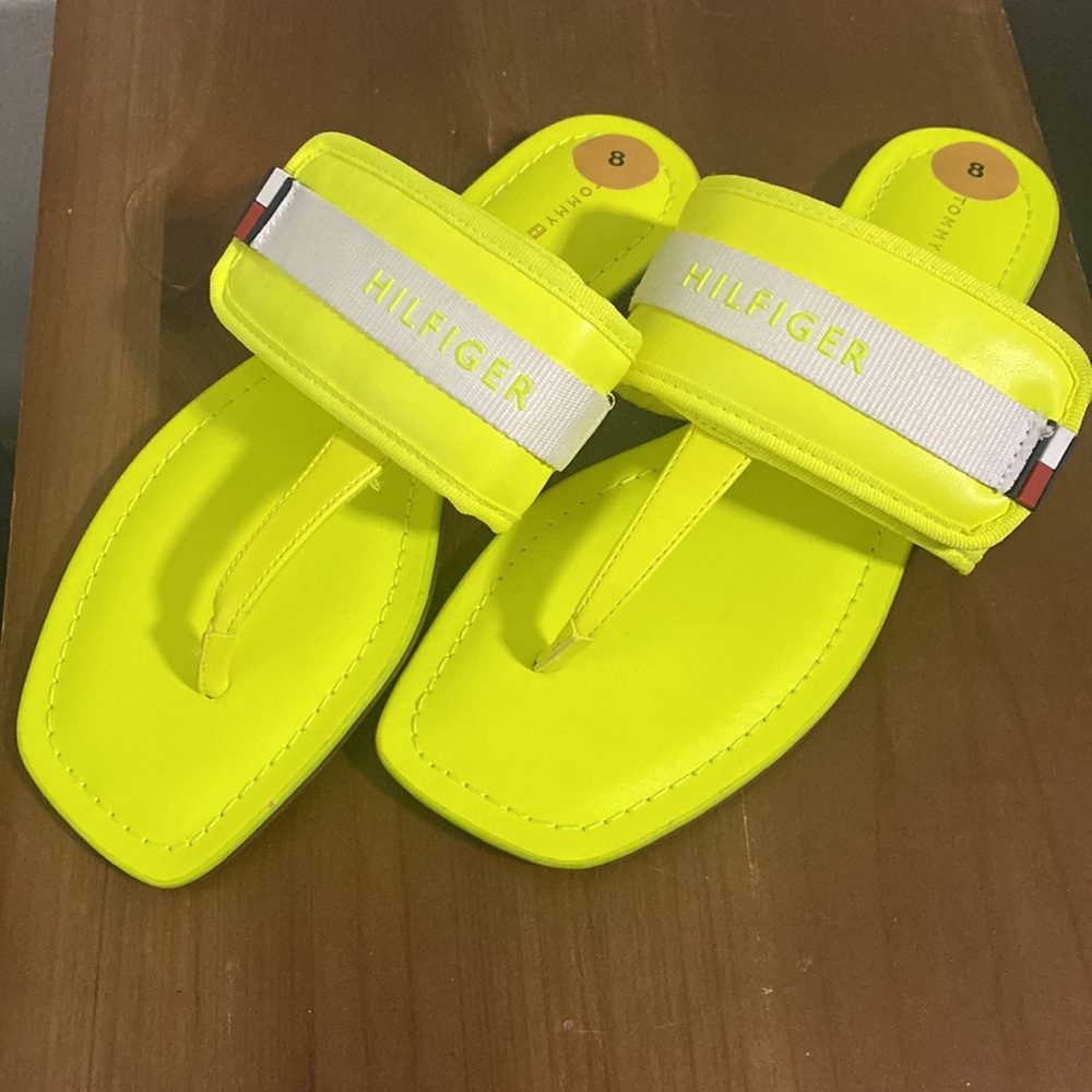 Tommy Hilfiger Lime Square Toe Sandals Sz 8